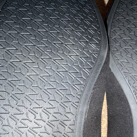 $69.50 Jones New York Women's Quinnie Pointed Toe Embellished Dress Flats size 9 - Picture 12 of 12